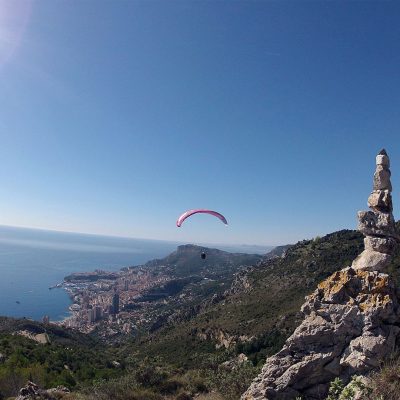 activité parapente au-dessus de Monaco Côte d'Azur