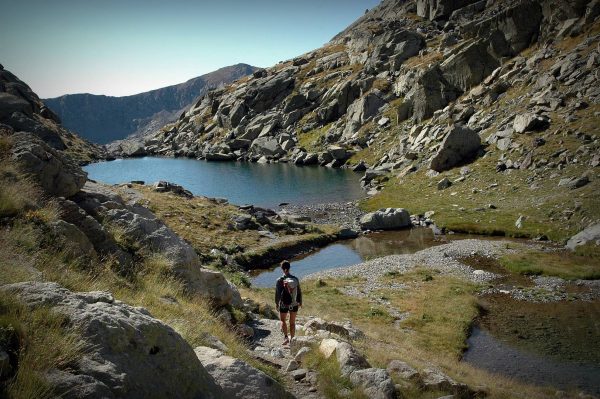 randonnée-chemin-lac-mercantour