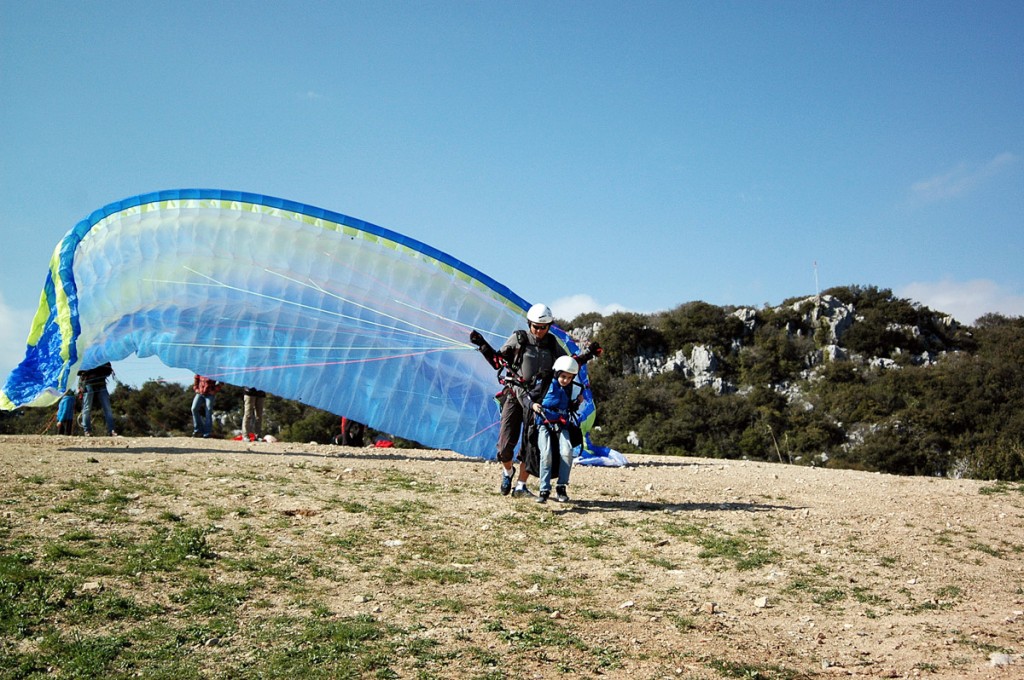 anniversaire-surprise-parapente-enfant-biplace-1200x800