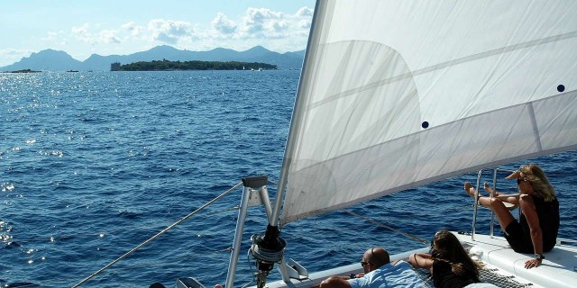 excursion catamaran