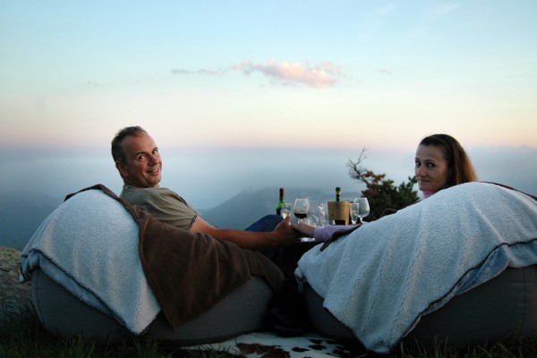 Diner Sommet Montagnes Mercantour Repas lieu insolite