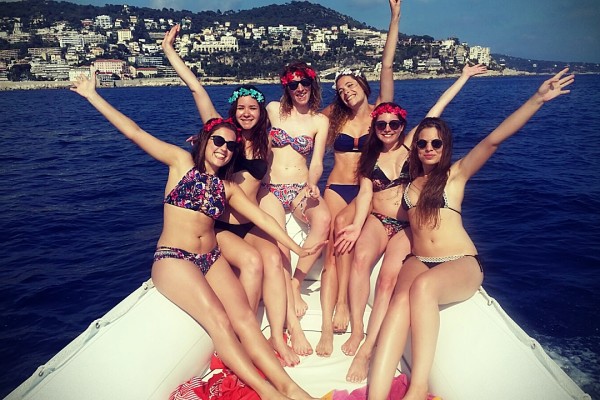 EVJF Bateau Cote Azur Idée Activités EVJF Nice