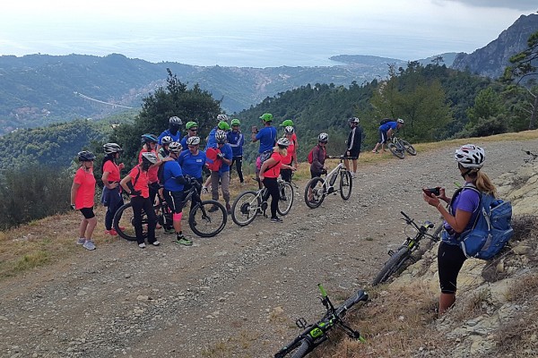Balade VTT Electrique Alpes-Maritimes Team Building VTT Electrique