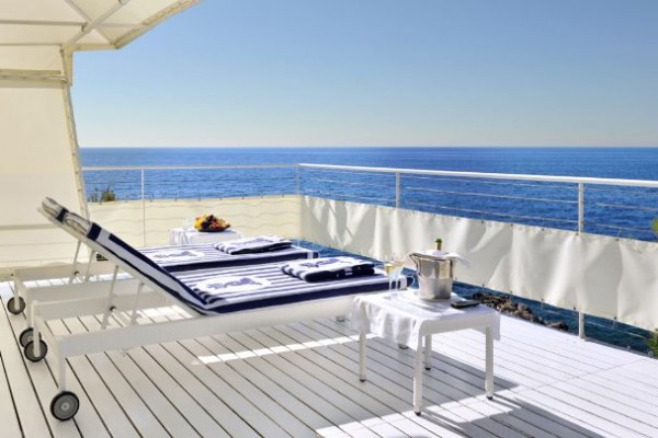 Enterrement Vie Jeune Fille Plage Cabanas Grand Hotel Cap Ferrat